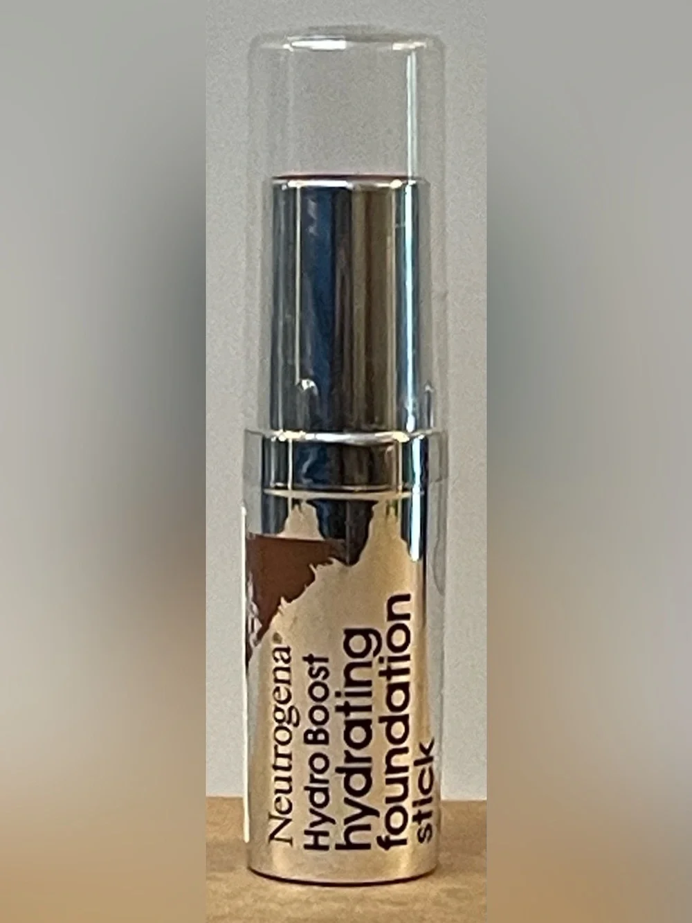 Neutrogena Hydro Boost Hydrating Foundation Stick — 135 Chestnut